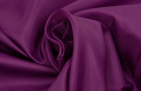 ткань подкладочная 190t 100%pe 58гр/м2 antistat цв s174(311/6035) фиолетовый темный 150см (рул 50м) купить в Оренбурге.